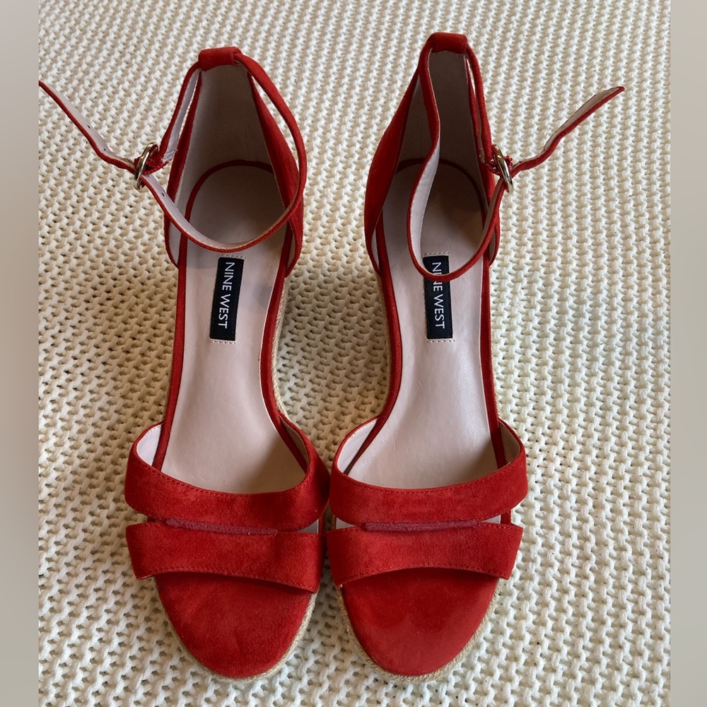Womens Nine West Red wedge sandles comfortable trendy size 8